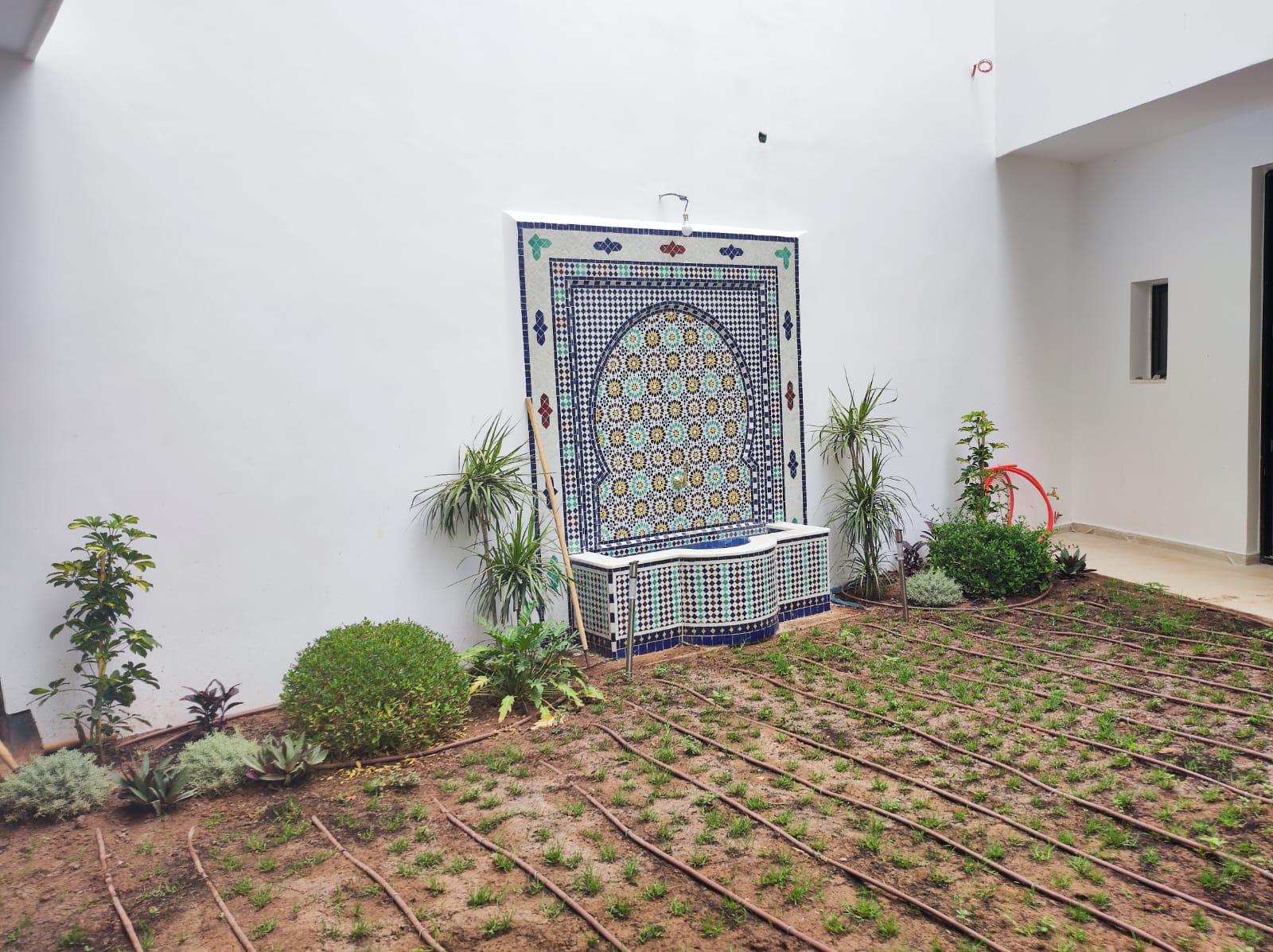 Fontaine en mosaïque marocaine